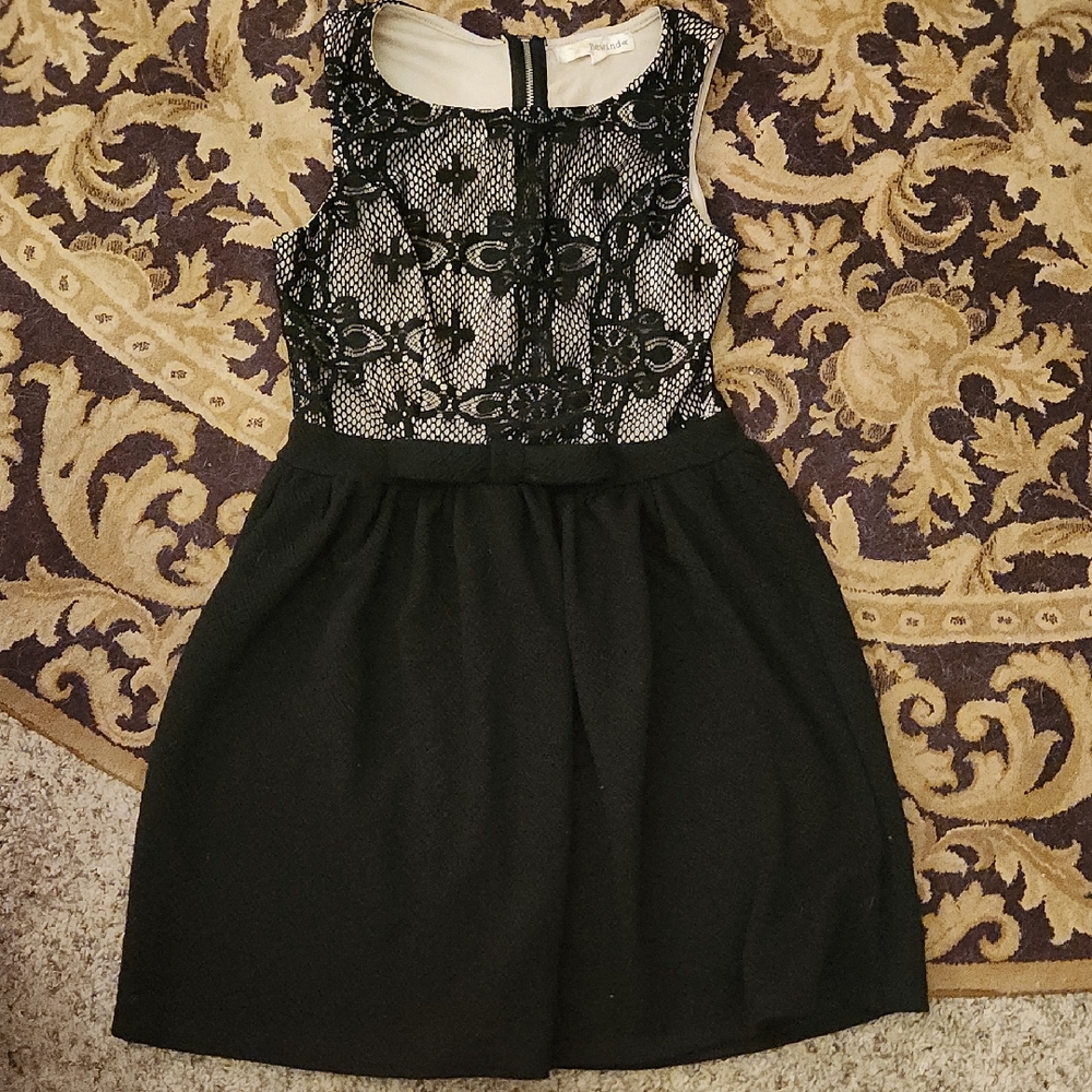 Rewind Black and Cream Sleeveless Fit and Flare Dress